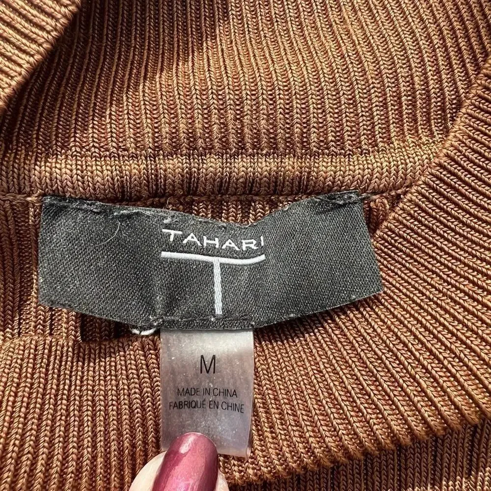 Tahari like new